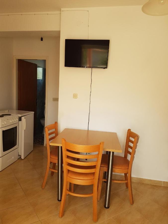 Apartments Anka Privlaka  Kültér fotó